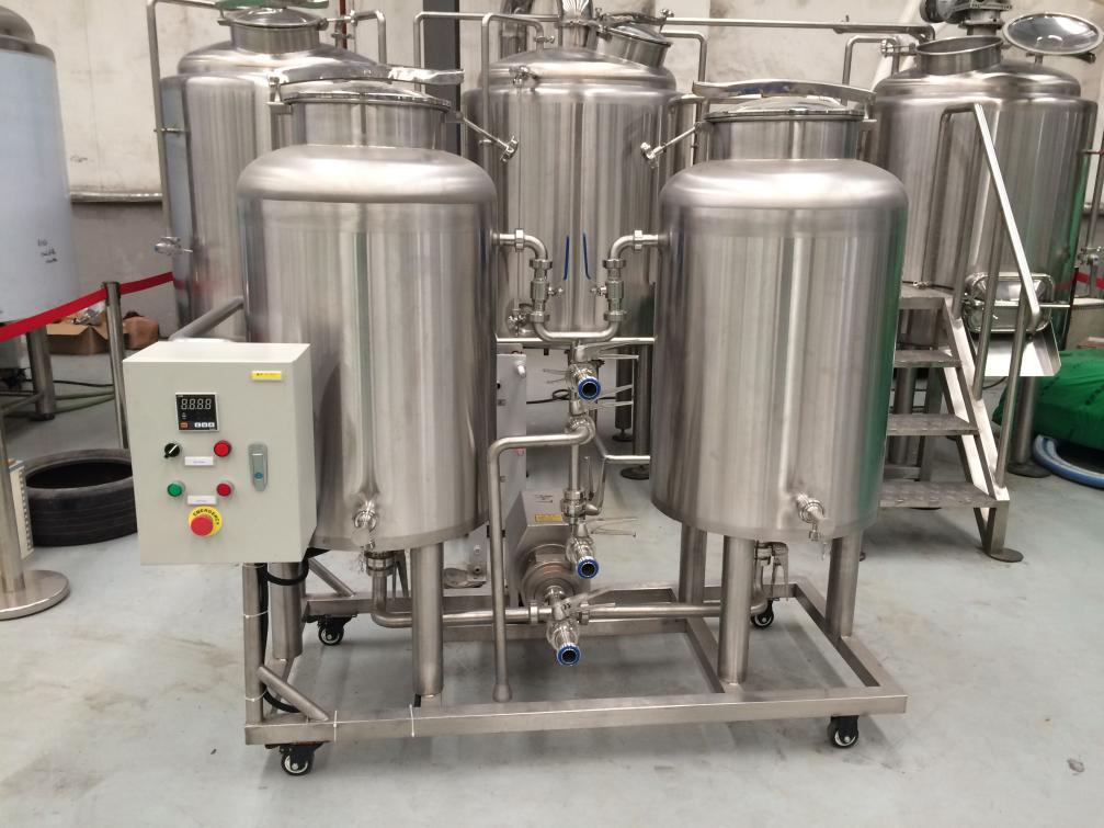 Definition of cleaning in place (CIP) to beer equipment